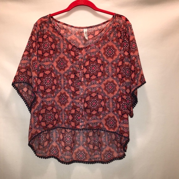 Mudd Multicolored Size XL Hi Low Cropped Shirt - Picture 1 of 8